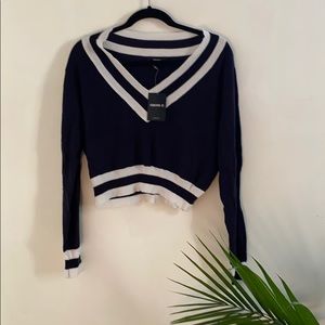 NWT F21 Cropped V Neck Sweater